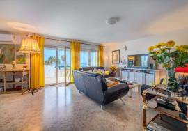 Exclusive T3 Duplex | Ocean Front, Pool, and Private Beach Access | Armação de Pêra, Algarve