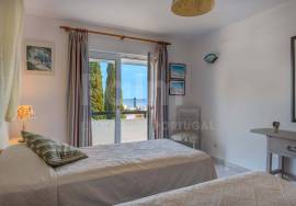 Exclusive T3 Duplex | Ocean Front, Pool, and Private Beach Access | Armação de Pêra, Algarve