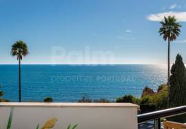 Exclusive T3 Duplex | Ocean Front, Pool, and Private Beach Access | Armação de Pêra, Algarve