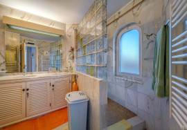 Exclusive T3 Duplex | Ocean Front, Pool, and Private Beach Access | Armação de Pêra, Algarve