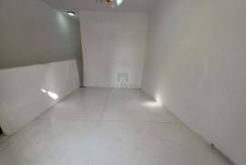 GREAT INCOME PROPERTY COMMERCE + HOUSING IN THE CENTER OF FUNCHAL