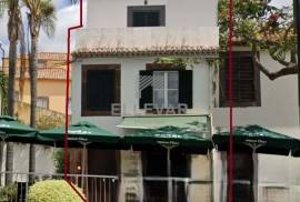 GREAT INCOME PROPERTY COMMERCE + HOUSING IN THE CENTER OF FUNCHAL