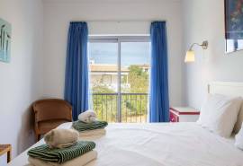 Olhão – Bright 2-bedroom apartment with rooftop terrace and sea views