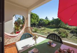 Caramujeira – Traditional 5-Bedroom Villa set on a generous plot