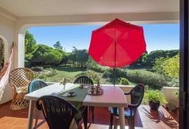 Caramujeira – Traditional 5-Bedroom Villa set on a generous plot