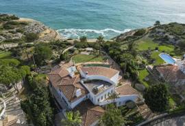 Carvoeiro - Magnificent 4-Bedroom villa breathtaking sea views and indoor and outdoor pools