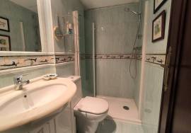 Magnificent house for sale on Magdalena street with garage.