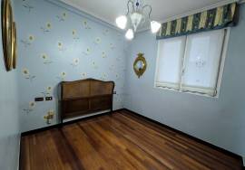 Magnificent house for sale on Magdalena street with garage.