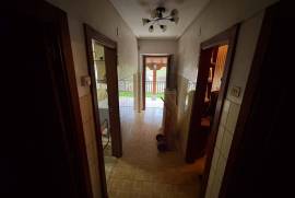 House for sale next to the hospital, Galdakao