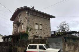 House for sale next to the hospital, Galdakao