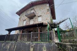 House for sale next to the hospital, Galdakao