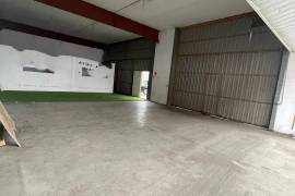 WAREHOUSES AT STREET LEVEL IN TRAPAGARAN WAREHOUSES AT STREET LEVEL IN TRAPAGARAN