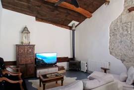 Former Presbytery With 145 M2 Of Living Space Offering 4 Bedrooms And A Private Terrace. Unique