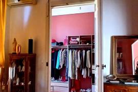 An Impressive 18th-Century Mansion With 8 Bedrooms, 6 Bathrooms, 6 Kitchens, Patio And Courtyard, In The Heart Of The Village