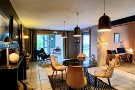 An Impressive 18th-Century Mansion With 8 Bedrooms, 6 Bathrooms, 6 Kitchens, Patio And Courtyard, In The Heart Of The Village