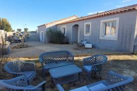 Large Detached Villa With Swimming Pool