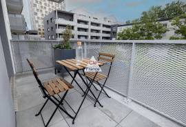 Apartment in Heart of Town