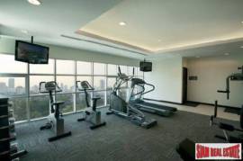 The Address 42 - New Impressive One Bedroom Condo for Sale at Ekkamai, 250m to BTS