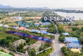 Khao Tao: Land near Lake