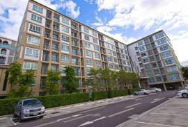 2 Bedroom Corner Unit For Sale