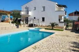 ZADAR, DONJA JAGODNJA - House with swimming pool, tavern and garage surrounded by nature!