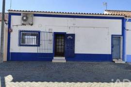 Loja / Estabelecimento Comercial em Benavila e Valongo de 141,00 m²