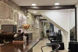 Loja / Estabelecimento Comercial em Oliveira, São Paio e São Sebastião de 50,00 m²