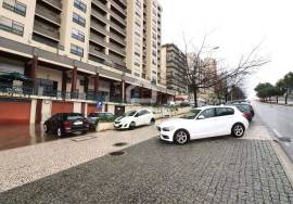 3 bedroom apartment with elevator and balconies in the Solum area of Coimbra.