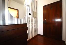 3 bedroom apartment with elevator and balconies in the Solum area of Coimbra.