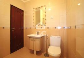 3 bedroom apartment with elevator and balconies in the Solum area of Coimbra.