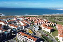 Apartamento T3 a 200m da Praia da Consolação