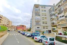 3-Bedroom Apartment in Odivelas