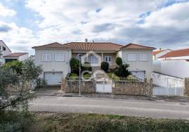 Prestigious 4+3 Bedroom Villa in Vila Nova – Cadaval
