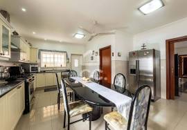 Prestigious 4+3 Bedroom Villa in Vila Nova – Cadaval