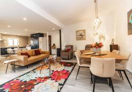 3 bedroom villa with pool and garden