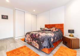 3 bedroom villa with pool and garden