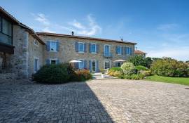 Luxury La Maison du Bonheur Bed And Breakfast For Sale In Ausson Haute Garonne Luxury La Maison du Bonheur Bed And Breakfast For Sale In Ausson Haute Garonne