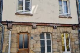 Flats / Apartments for rent - 2 rooms - 45 m2 - JOSSELIN - (56120)