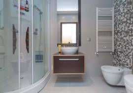 3 bedroom apartment with garage