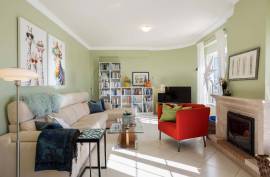 Tavira - Prime location 3-bedroom apartment with terrace and river views