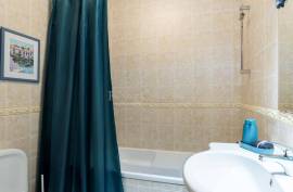 Tavira - Prime location 3-bedroom apartment with terrace and river views