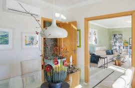 Tavira - Prime location 3-bedroom apartment with terrace and river views