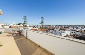 Tavira - Prime location 3-bedroom apartment with terrace and river views