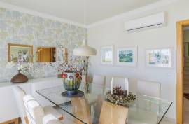 Tavira - Prime location 3-bedroom apartment with terrace and river views