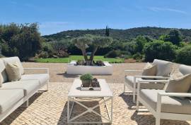 Silves – Beautifully fully renovated country villa on a large plot close to town