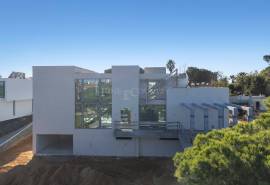 Vila Sol – new 4+1-bedroom modern villa with infinity pool and rooftop bar