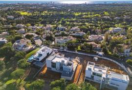 Vila Sol – new 4+1-bedroom modern villa with infinity pool and rooftop bar