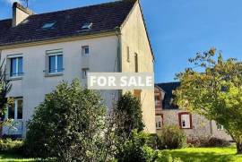 Town House in Popular Market Town