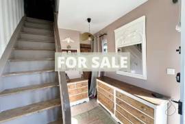 Town House with Neat Garden