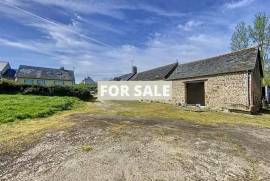 Two Country House with Outbuildings and Land
